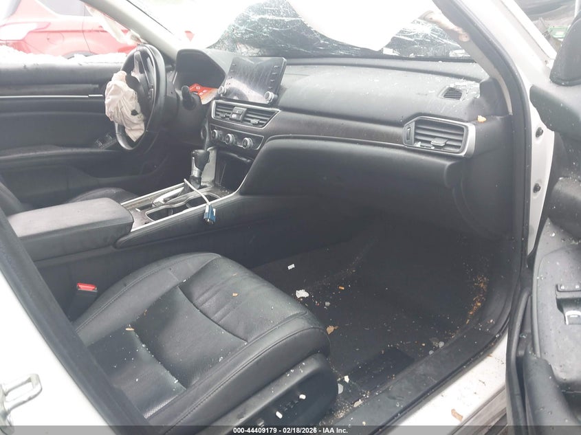 VIN 1HGCV1F51KA057393 2019 HONDA ACCORD EX-L