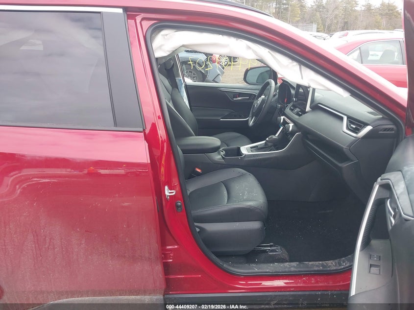 2025 Toyota Rav4 Xle Premium