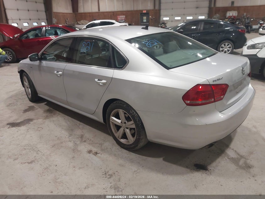 2015 Volkswagen Passat 1.8T Limited Edition