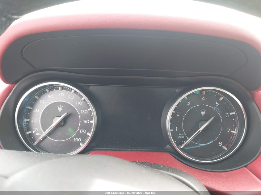 2022 Maserati Levante Modena VIN: ZN661YUM8NX402266 Lot: 44409335