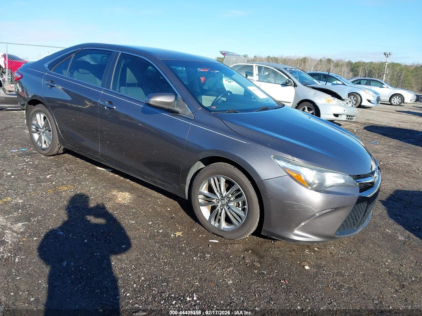 2016 Toyota Camry Se
