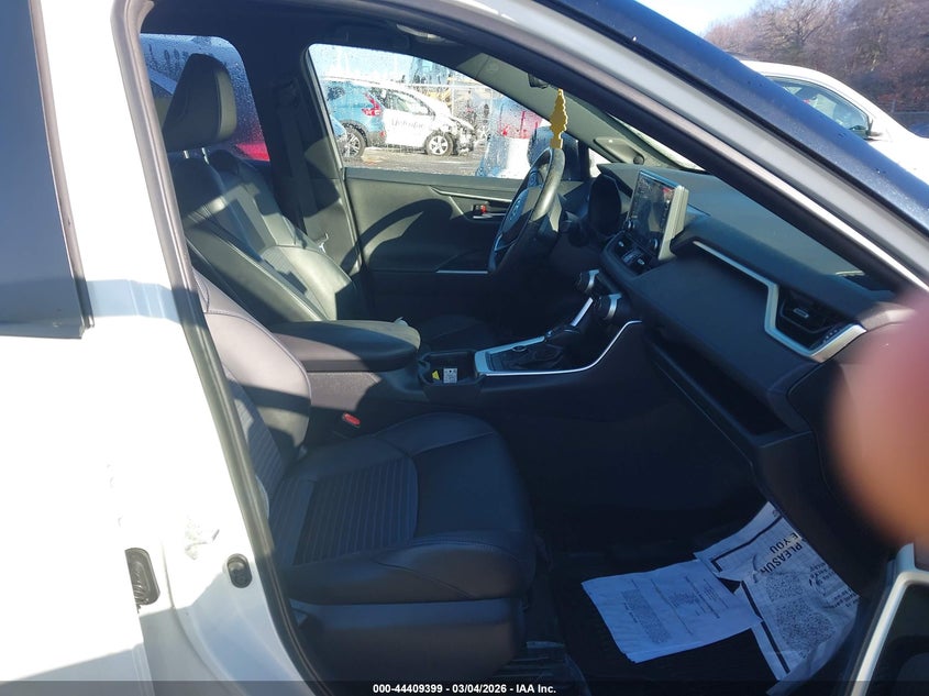 2020 Toyota Rav4 Hybrid Xse