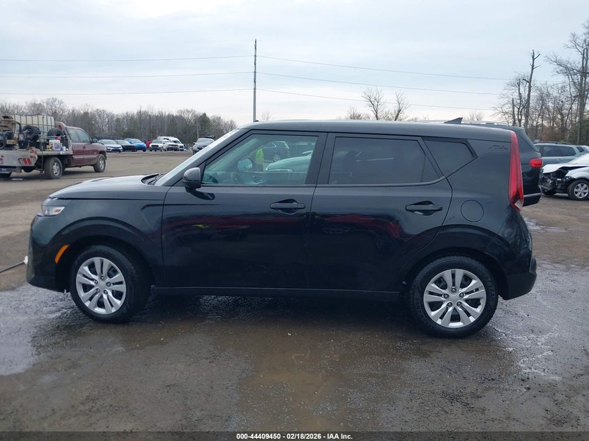 2022 Kia Soul Lx VIN: KNDJ23AU4N7183743 Lot: 44409450