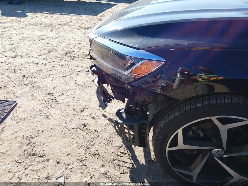 2021 Volkswagen Passat 2.0T R-Line VIN: 1VWMA7A37MC009571 Lot: 44409492