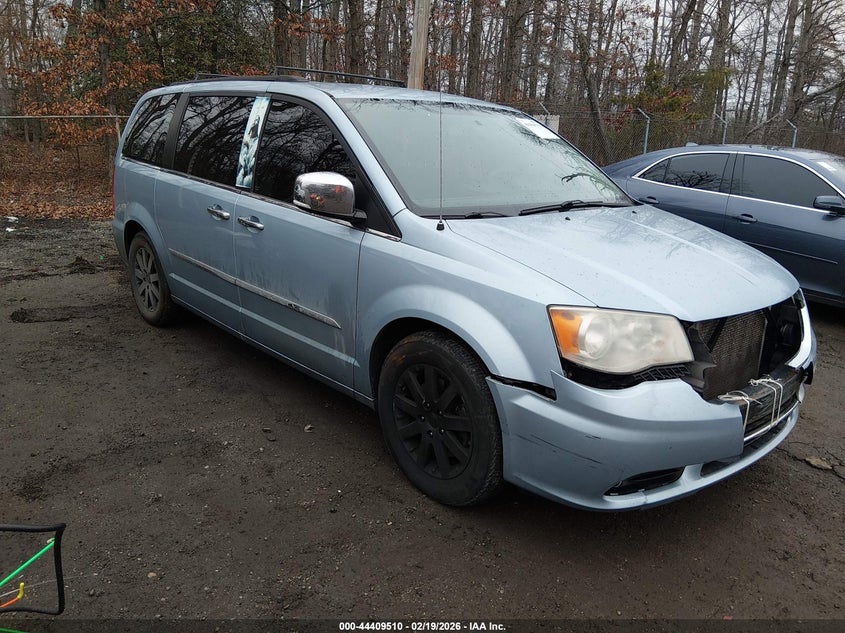 2012 Chrysler Town & Country Touring-L