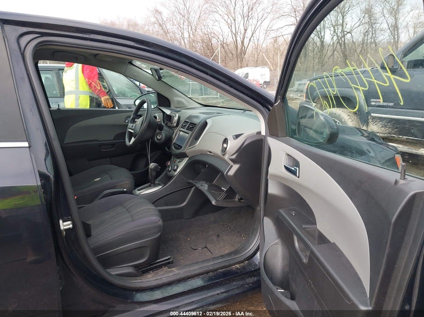 2015 Chevrolet Sonic Lt Auto