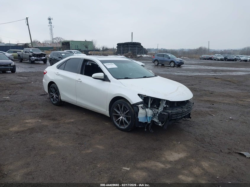 2015 Toyota Camry Xse