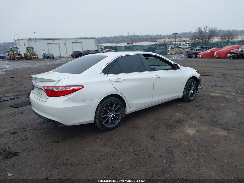 2015 Toyota Camry Xse