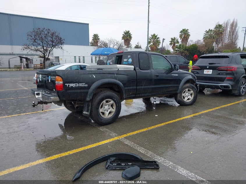 2004 Toyota Tacoma Base V6