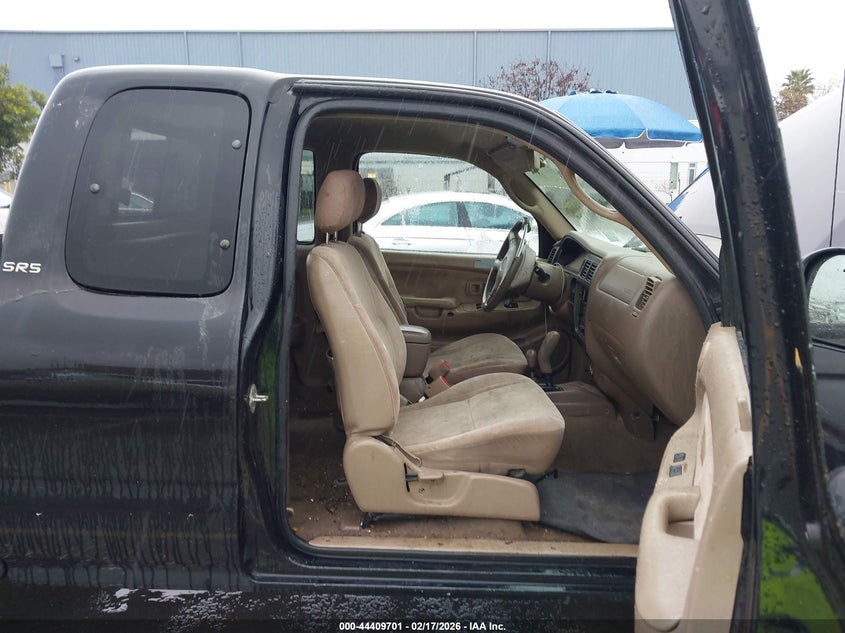 2004 Toyota Tacoma Base V6