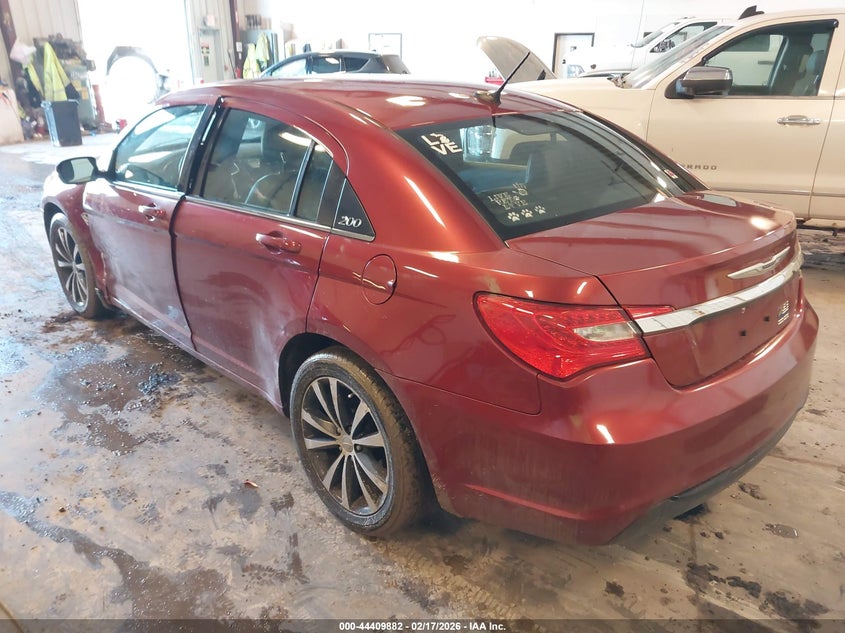 2013 Chrysler 200 Limited
