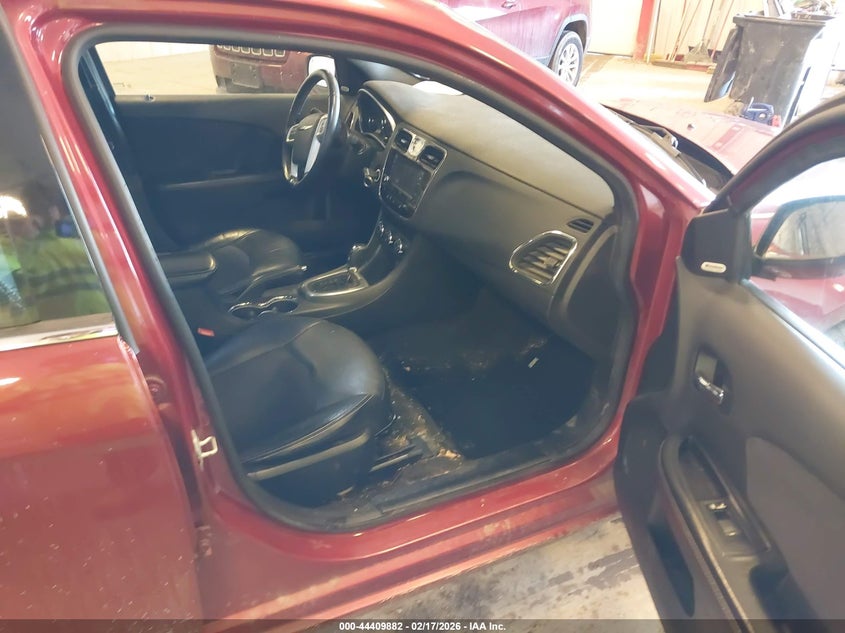 2013 Chrysler 200 Limited