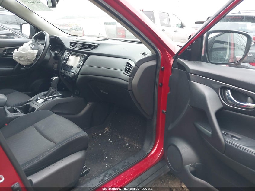 2017 Nissan Rogue Sv