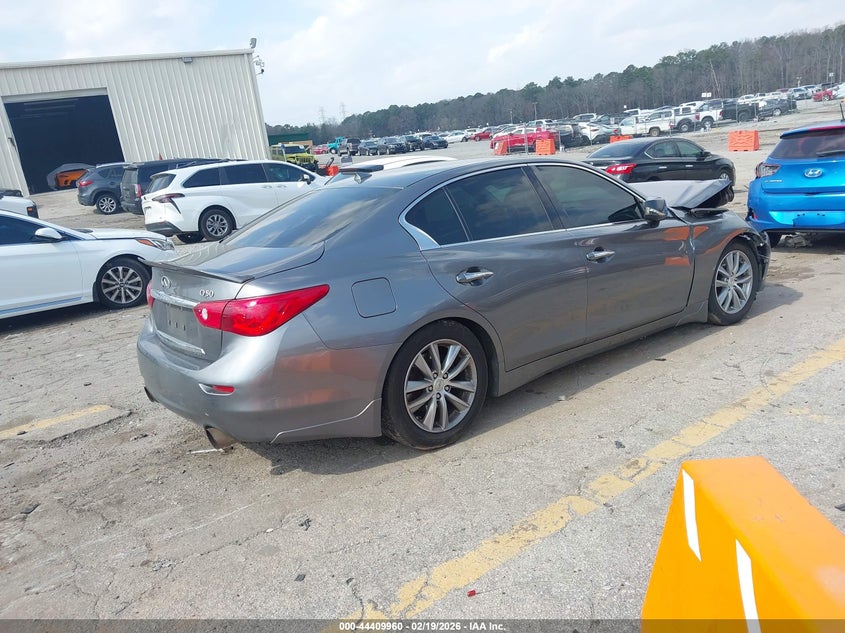 2015 Infiniti Q50 Premium