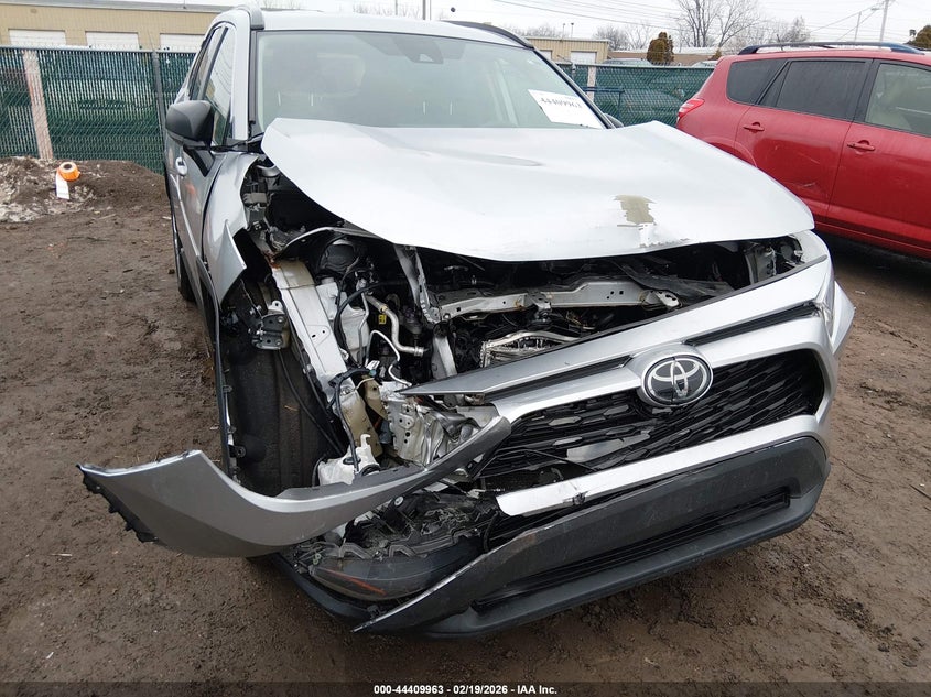 2021 TOYOTA RAV4 2.5L I-4 DI, DOHC, V(VIN: 2T3F1RFV8MW146680