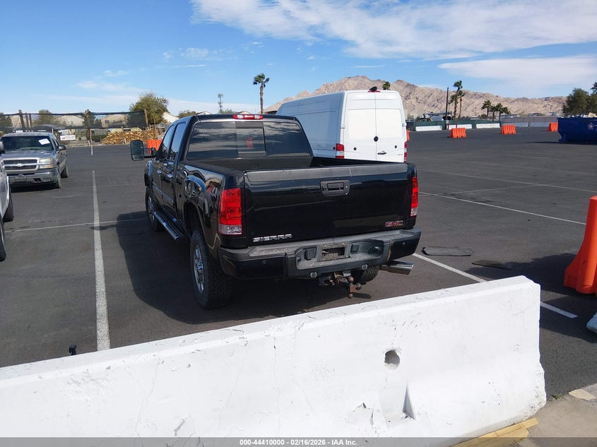 2011 GMC Sierra 2500Hd Denali