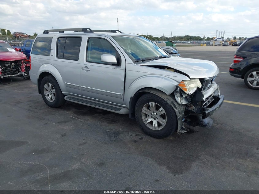 2012 Nissan Pathfinder Silver