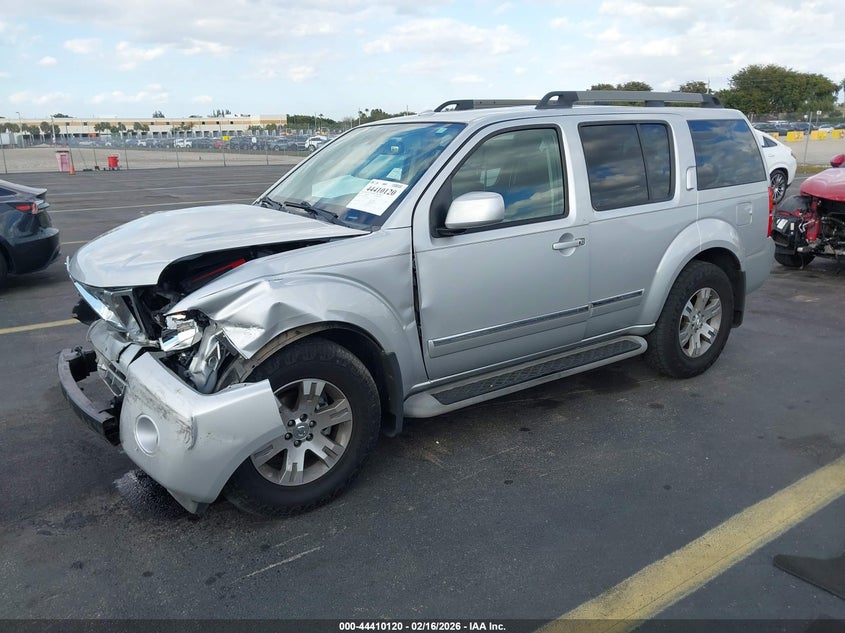 2012 Nissan Pathfinder Silver