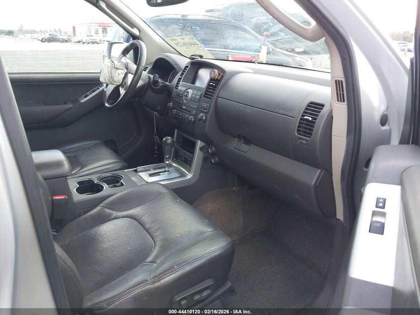 2012 Nissan Pathfinder Silver