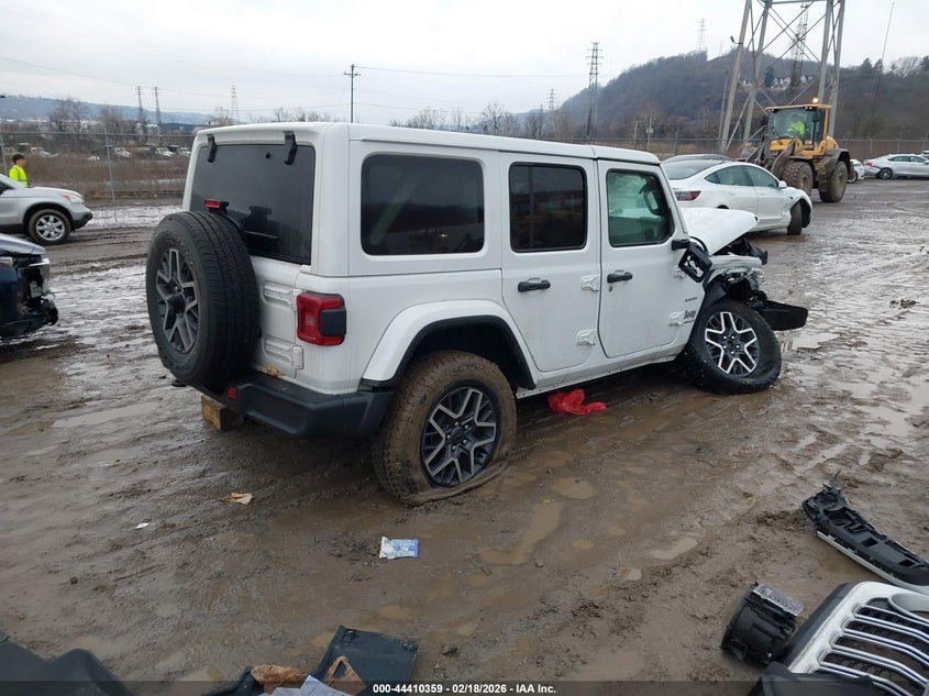 2024 Jeep Wrangler 4-Door Sahara 4X4