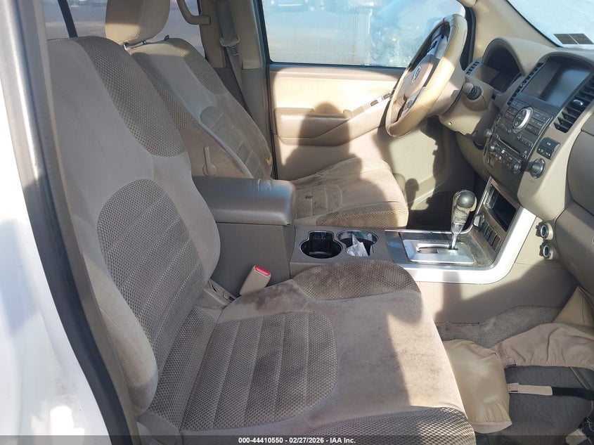 2011 Nissan Pathfinder Sv