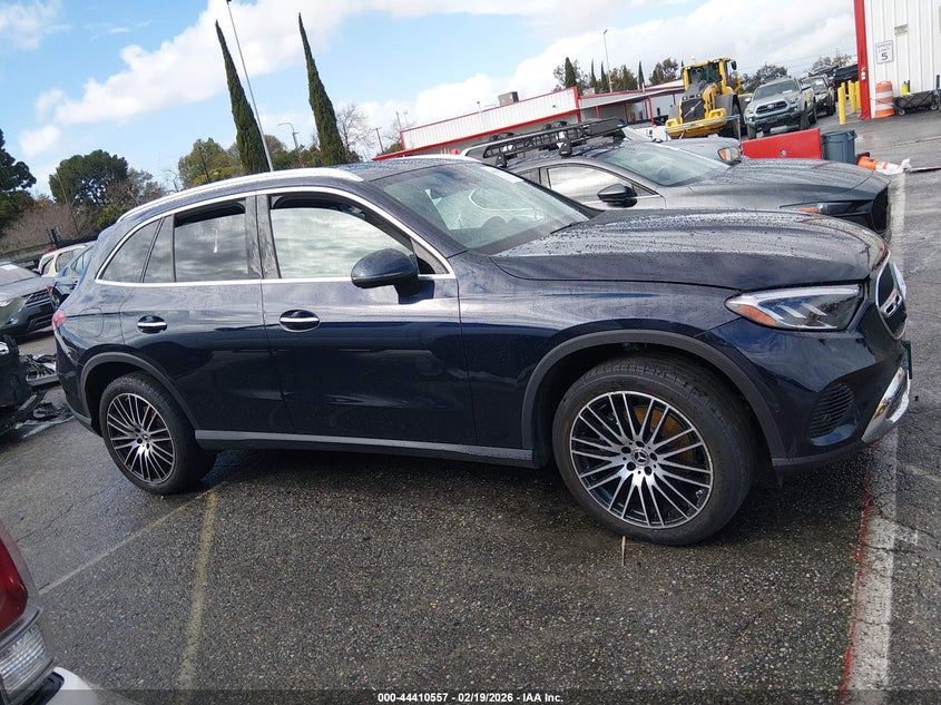 2024 Mercedes-Benz Glc 300 4Matic Suv VIN: W1NKM4HB9RF212487 Lot: 44410557