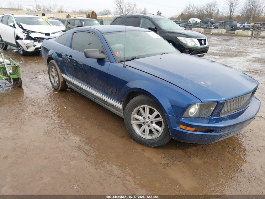 2009 Ford Mustang V6/V6 Premium VIN: 1ZVHT80N695130477 Lot: 44410587