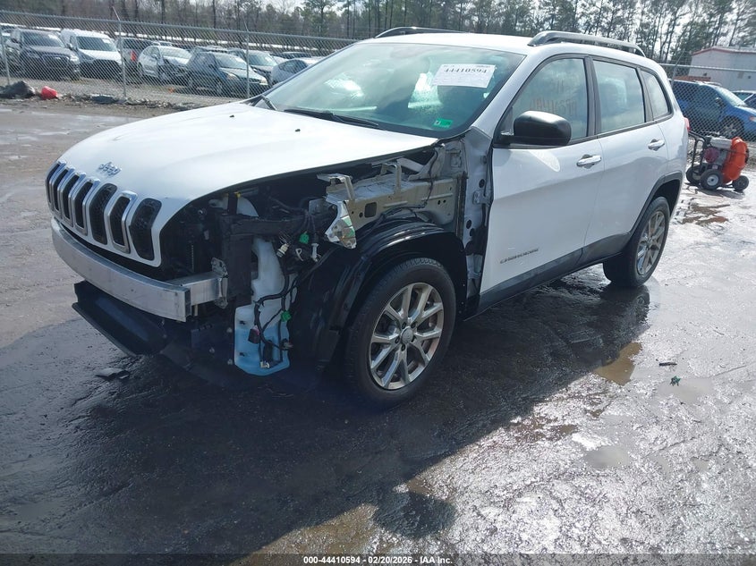 2015 Jeep Cherokee Sport