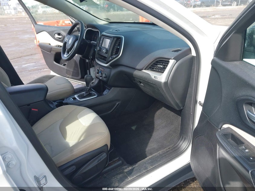 2015 Jeep Cherokee Sport