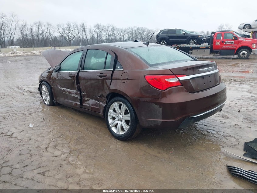 2013 Chrysler 200 Touring