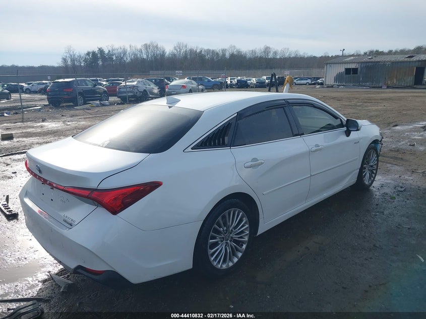 2021 Toyota Avalon Limited Hybrid