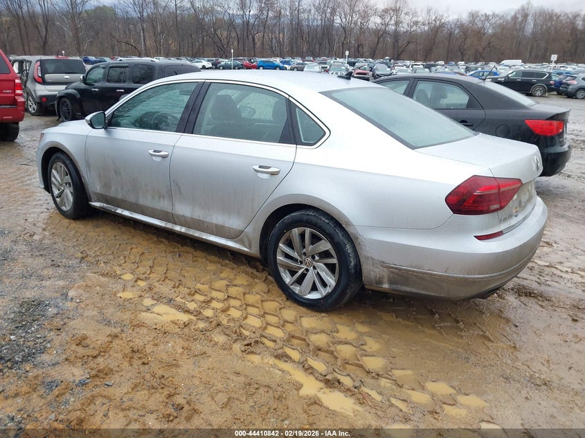 2018 Volkswagen Passat 2.0T Se