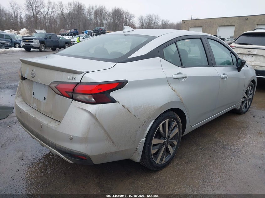 2021 Nissan Versa Sr Xtronic Cvt