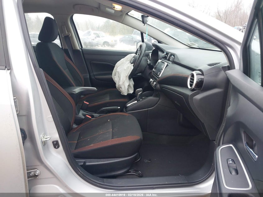 2021 Nissan Versa Sr Xtronic Cvt