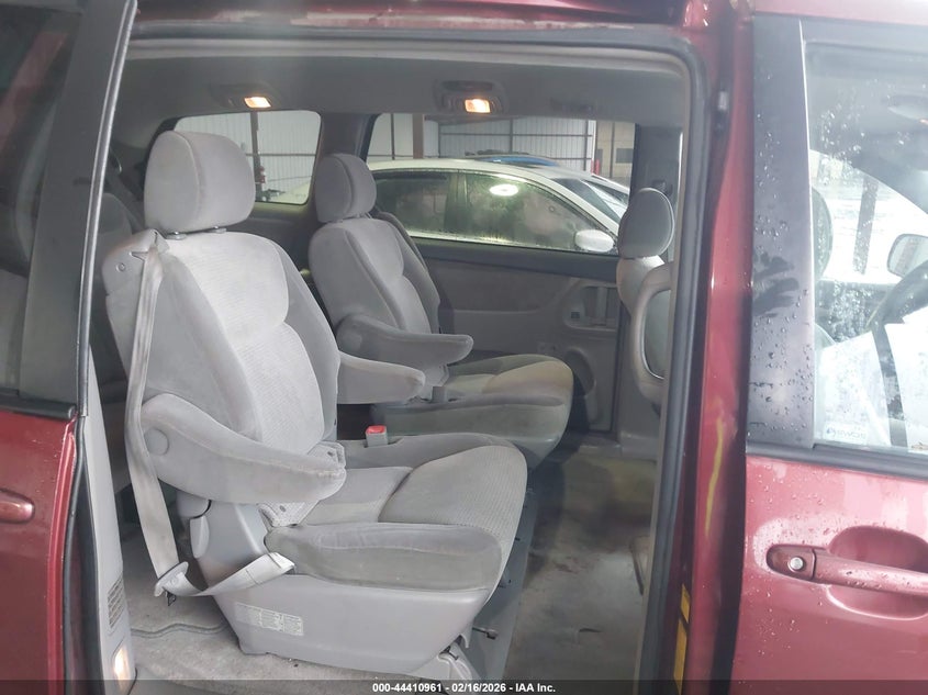 Auction sale of the 2007 TOYOTA SIENNA , vin: 5TDZK23C07S069460, lot number: 44410961