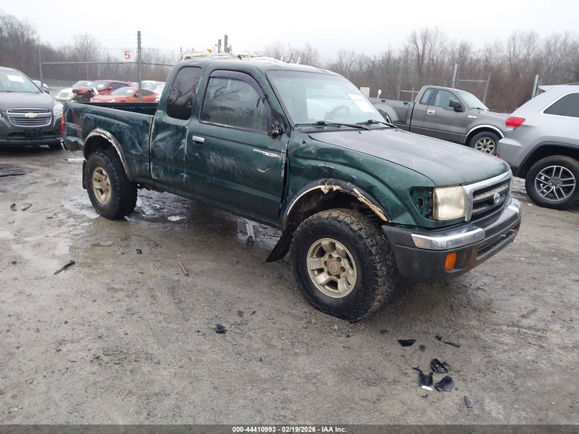 2000 Toyota Tacoma Base V6