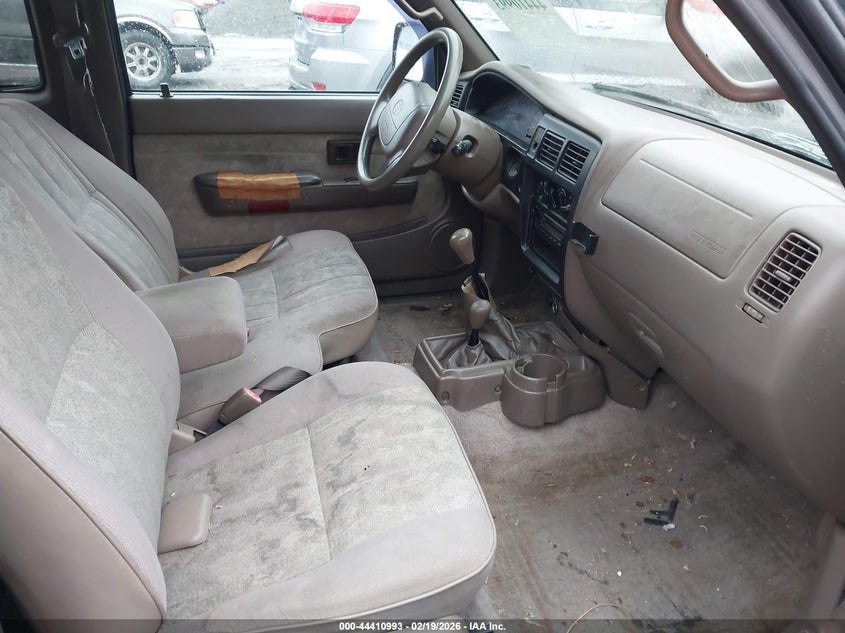 2000 Toyota Tacoma Base V6