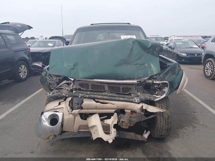 2000 Ford Explorer Eddie Bauer VIN: 1FMZU74E0YUA08321 Lot: 44411081