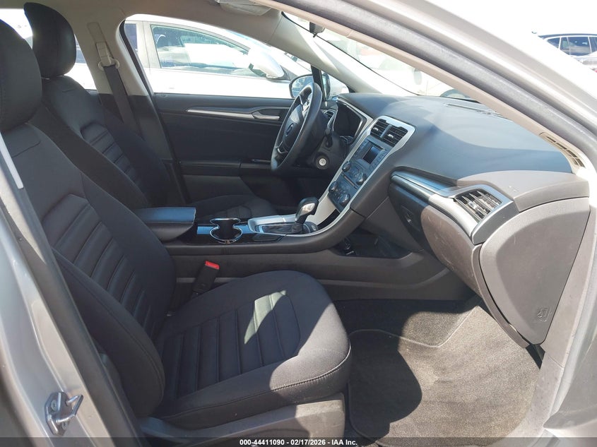 2015 Ford Fusion Hybrid Se