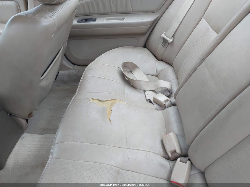 1998 Infiniti I30 Standard/Touring VIN: JNKCA21A6WT618619 Lot: 44411207
