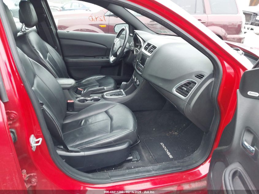 2011 Dodge Avenger Lux