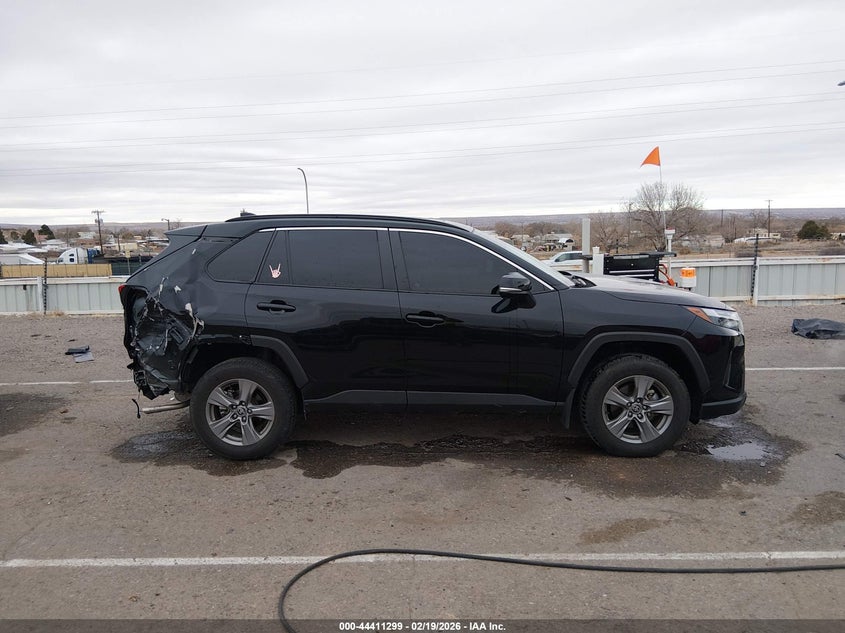VIN 2T3W1RFV8RC263314 2024 TOYOTA RAV4 XLE