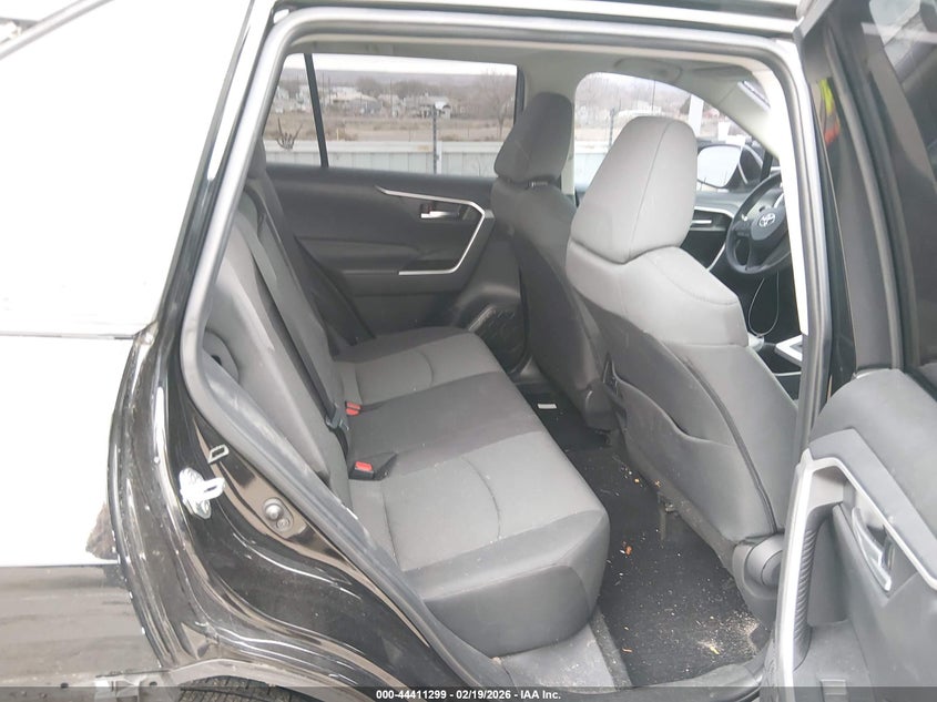 VIN 2T3W1RFV8RC263314 2024 TOYOTA RAV4 XLE
