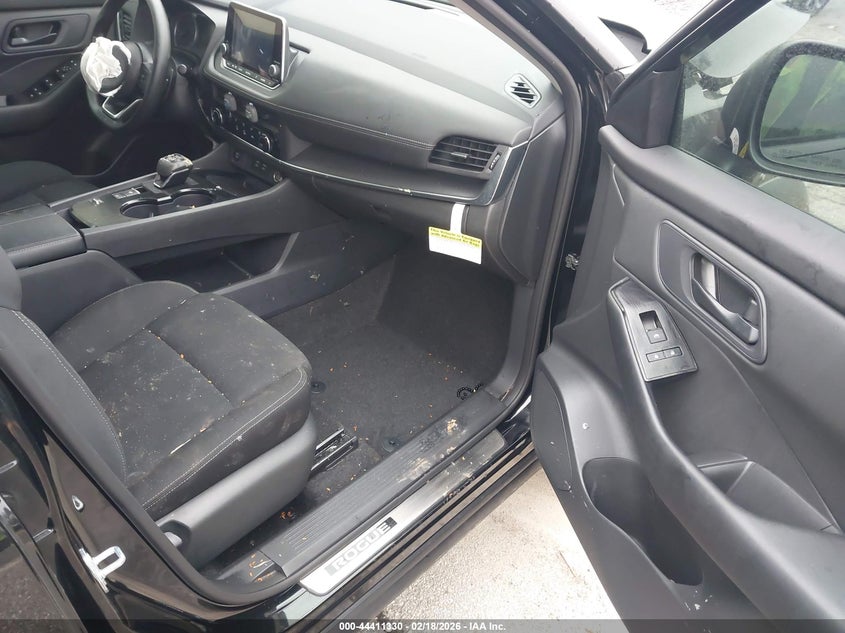 2024 Nissan Rogue S Fwd