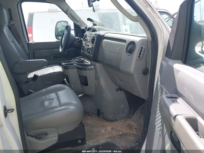 2012 Ford E-350 Super Duty Commercial