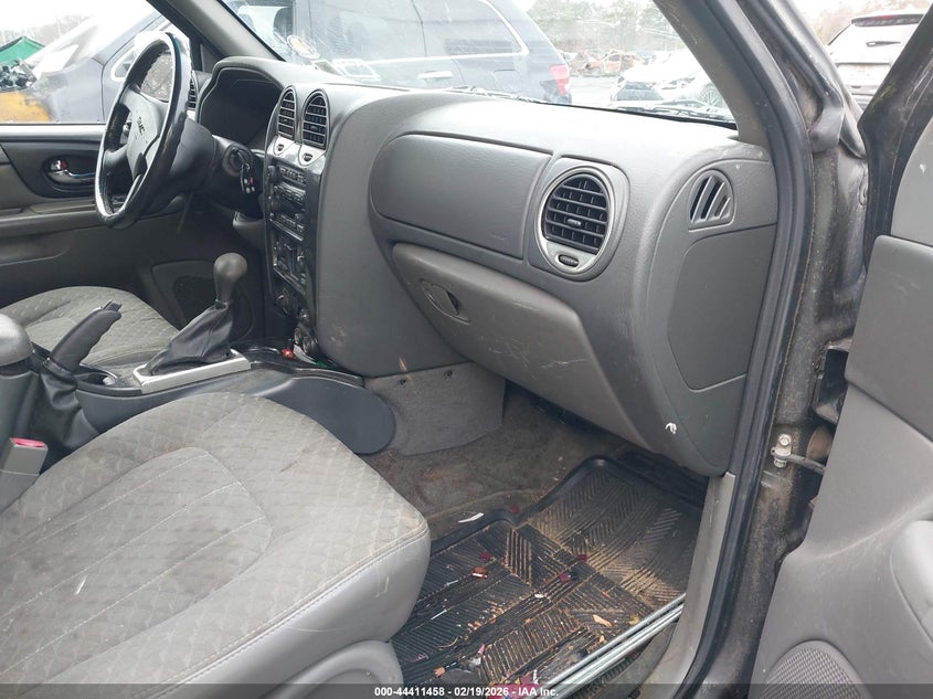 2004 GMC Envoy Xuv Sle