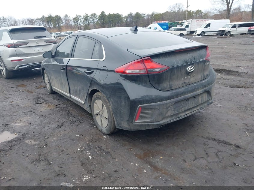 2022 Hyundai Ioniq Hybrid Se