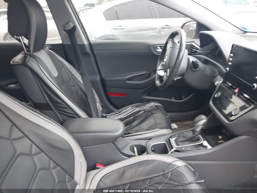 2022 Hyundai Ioniq Hybrid Se