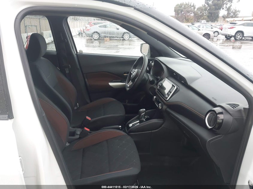 2020 Nissan Kicks Sr Xtronic Cvt