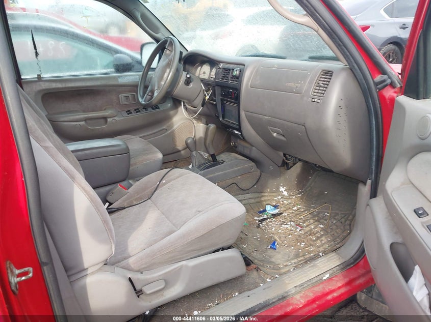 2004 Toyota Tacoma Base V6